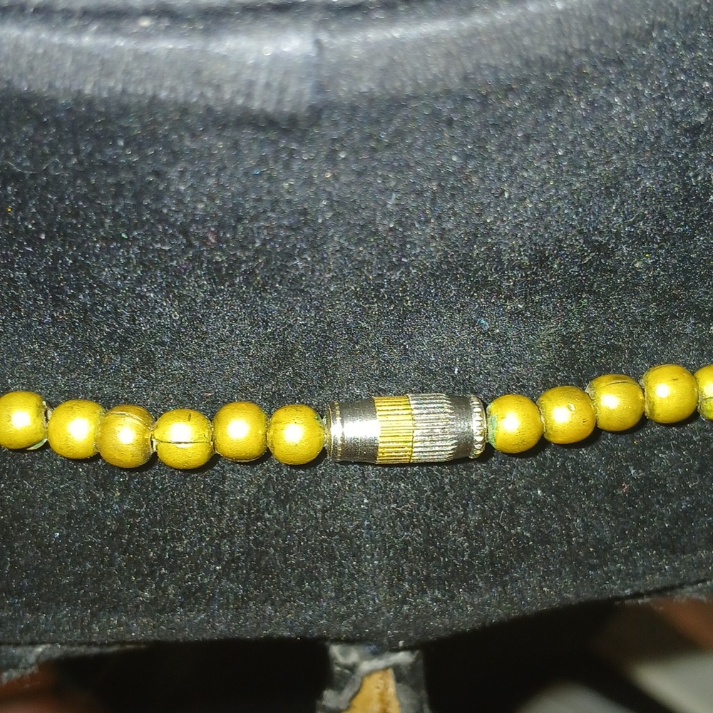 Elegant Silver Chunky Beaded Necklace - Picture 4 of 4